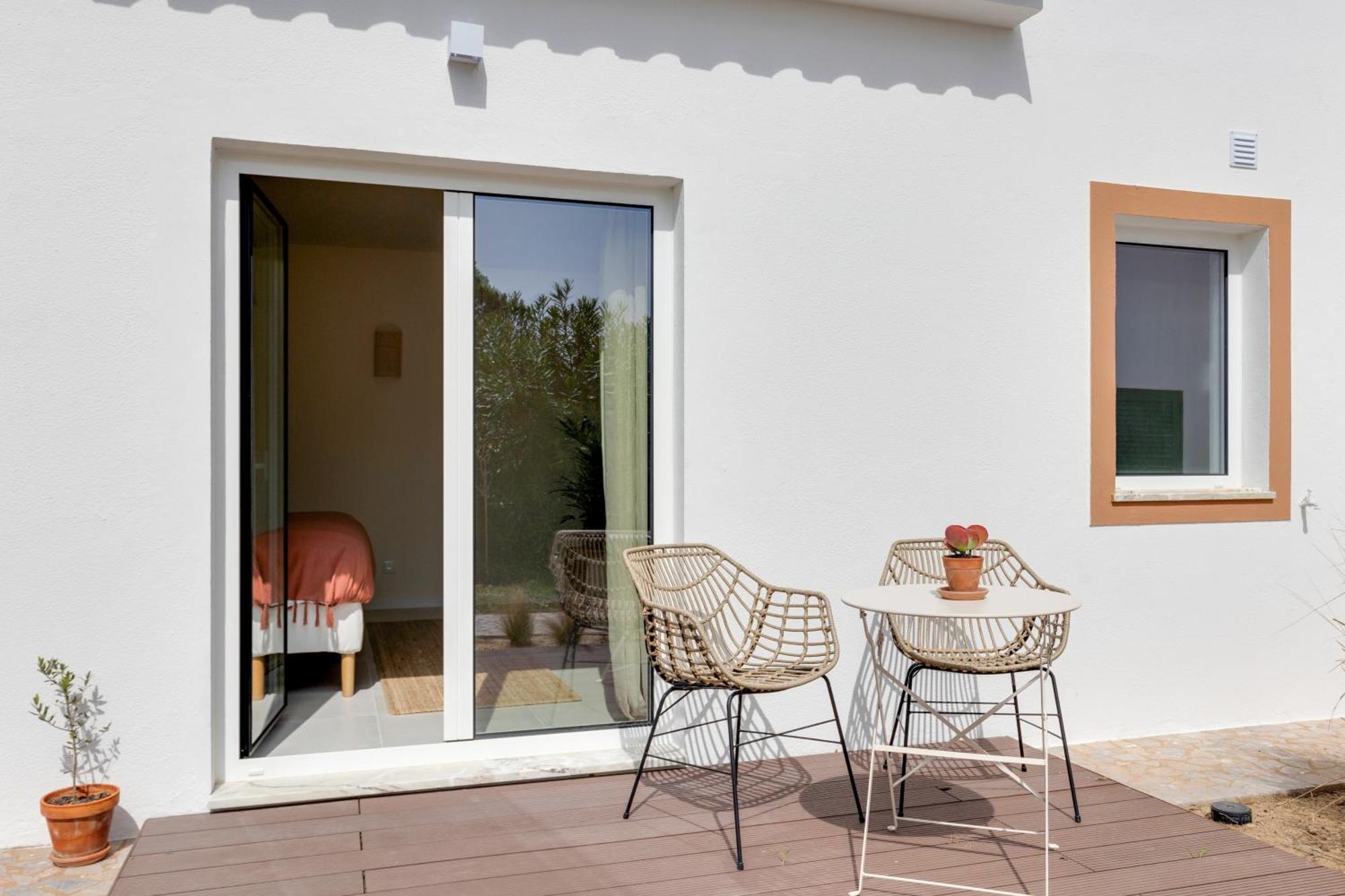 Sunday Morning Guesthouse Aljezur Rum bild